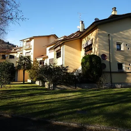 Amici Del Lago *